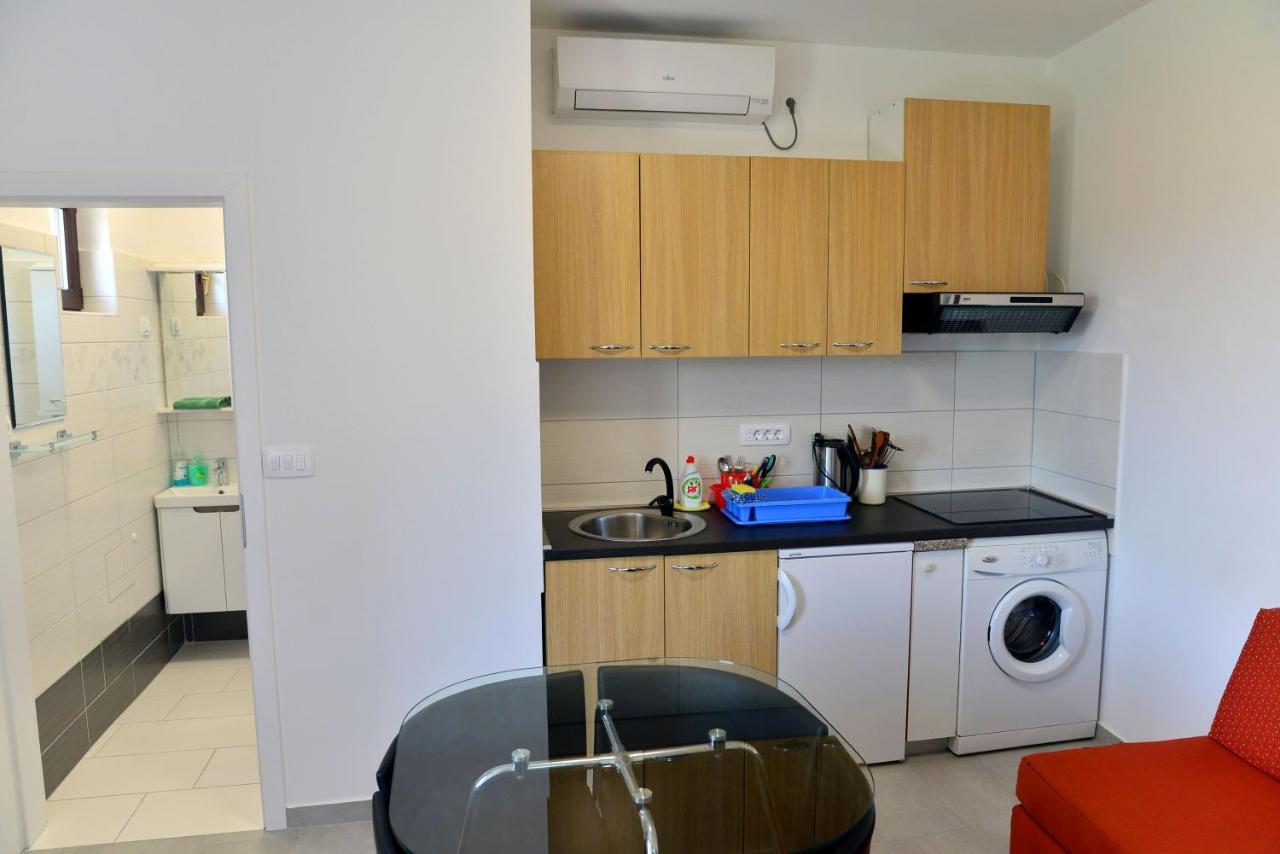 Sea View Apartman *